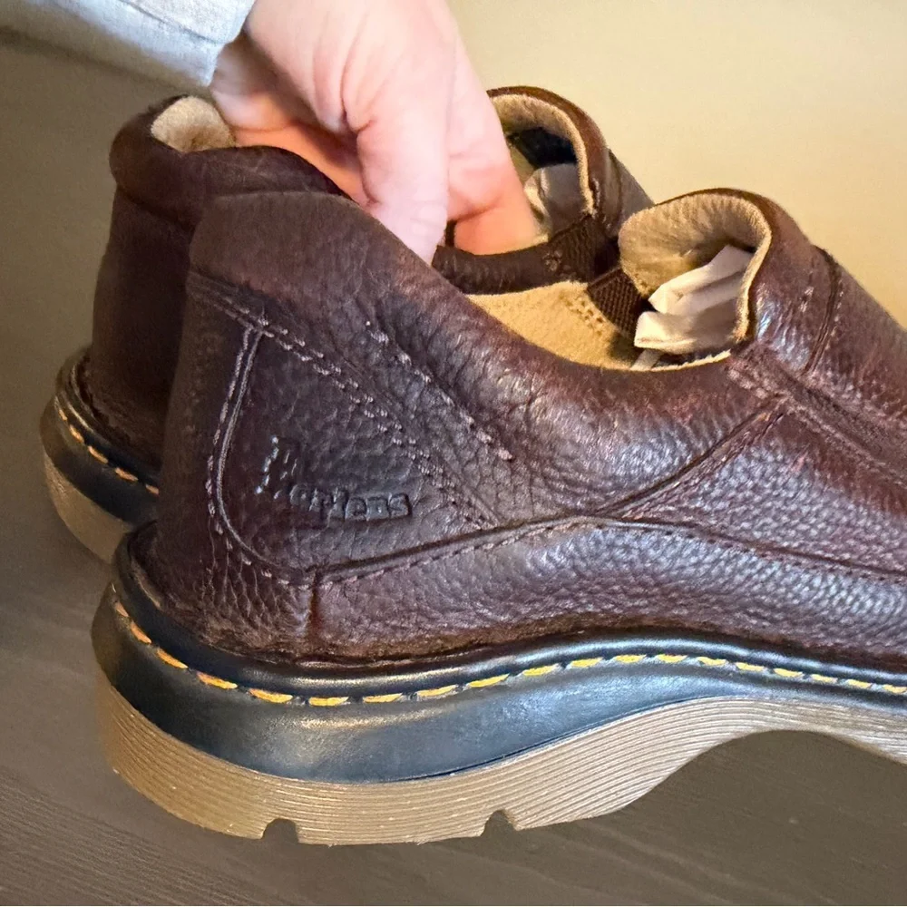 Dr. Martens sleek dark